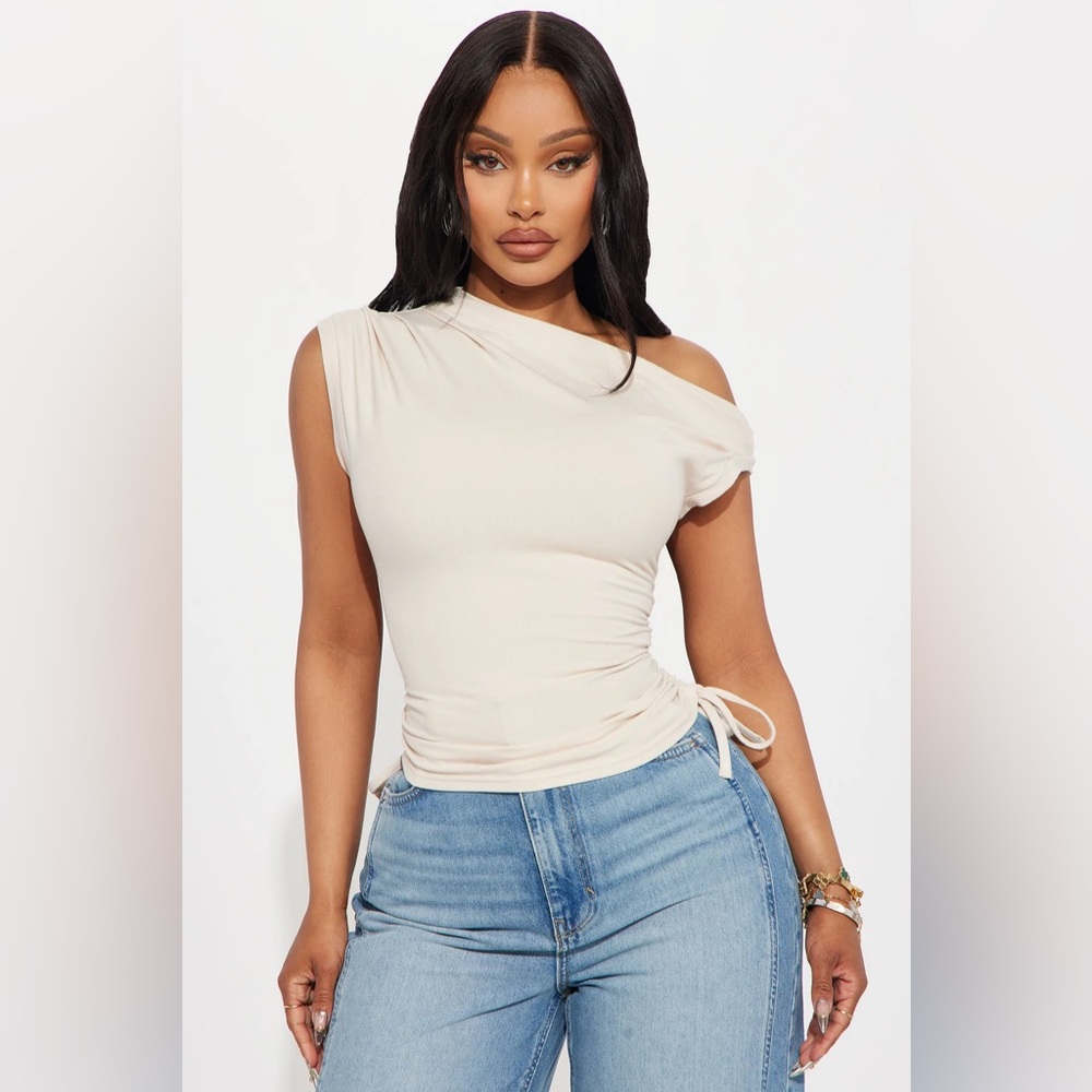Fashion Nova Vera One Shoulder Top - Beige, Size Small